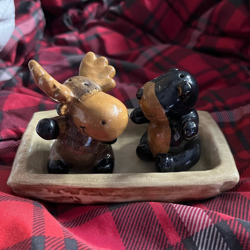 Moose & Bear Salt & Pepper Shakers
